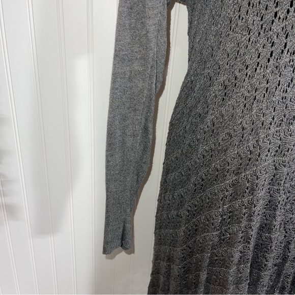 Grace & Lace Gray Asymmetrical Tunic sweater Top - Picture 4 of 7